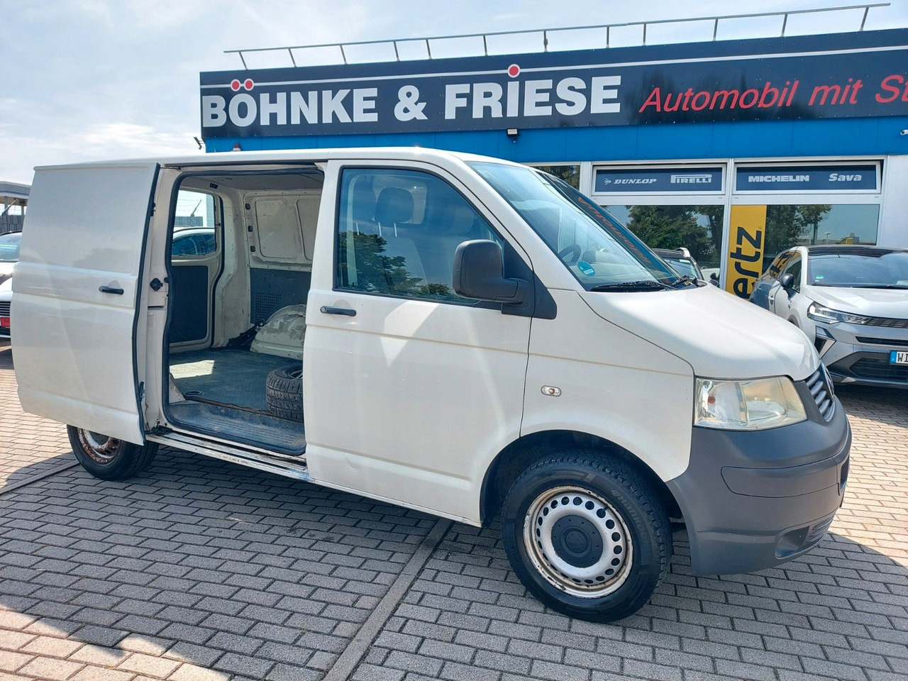 Volkswagen T5 Transporter 1.9 Tdi Kasten Kombi 3 Sitze AHK - Potniški kombi: slika 1 Volkswagen T5 Transporter 1.9 Tdi Kasten Kombi 3 Sitze AHK - Potniški kombi: slika 1