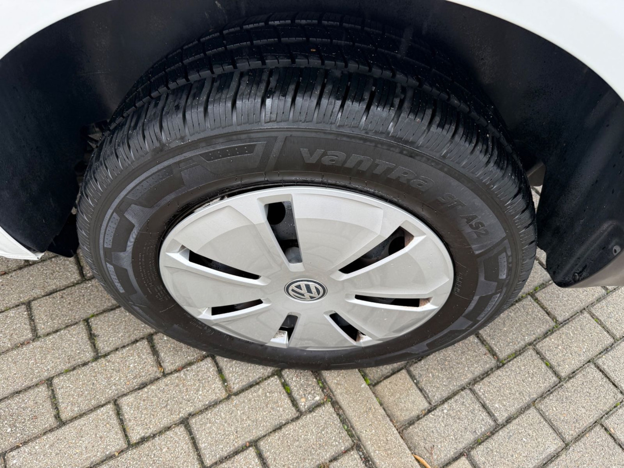 Volkswagen T6.1 Transporter Kasten DSG SHZ PDC - Potniški kombi: slika 5 Volkswagen T6.1 Transporter Kasten DSG SHZ PDC - Potniški kombi: slika 5