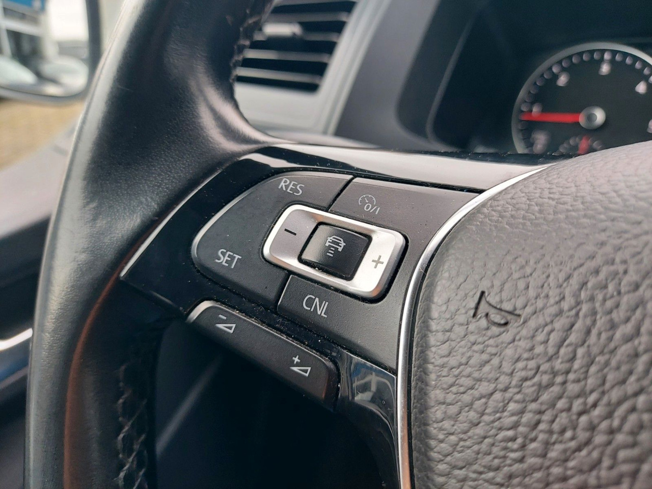 Volkswagen T6 Caravelle Comfortline Lang DSG 8 Sitze ACC - Potniški kombi: slika 2 Volkswagen T6 Caravelle Comfortline Lang DSG 8 Sitze ACC - Potniški kombi: slika 2