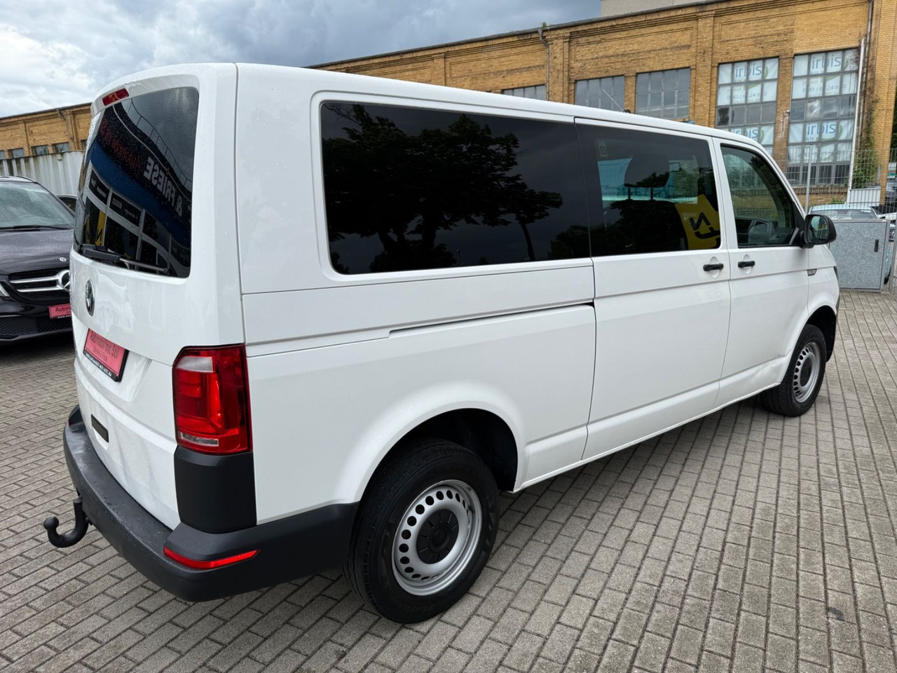 Volkswagen T6 Transporter Kasten Kombi lang 4Motion 5 Sitze - Potniški kombi: slika 4 Volkswagen T6 Transporter Kasten Kombi lang 4Motion 5 Sitze - Potniški kombi: slika 4