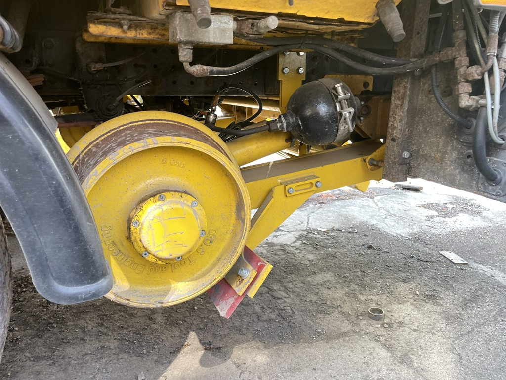 Mitsubishi Fusso - Tovornjak zabojnik: slika 5 Mitsubishi Fusso - Tovornjak zabojnik: slika 5