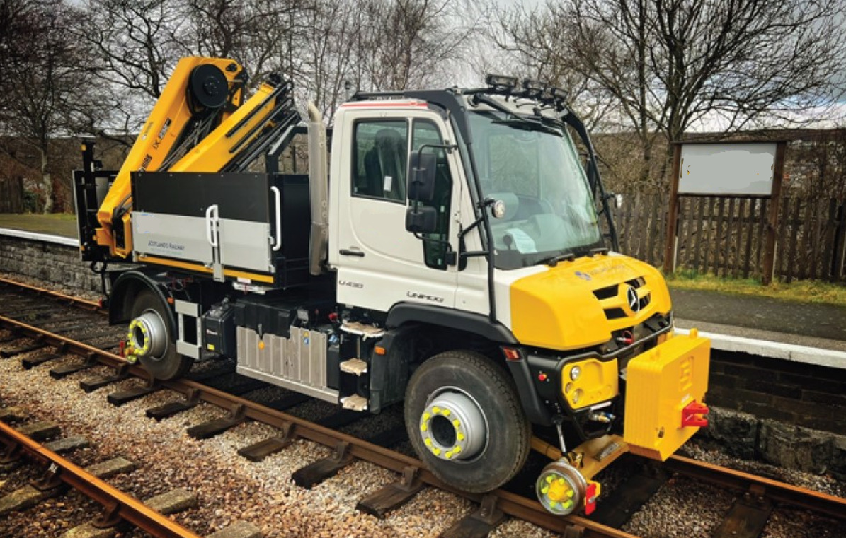 UNIMOG - Tovornjak z dvigalom: slika 4 UNIMOG - Tovornjak z dvigalom: slika 4