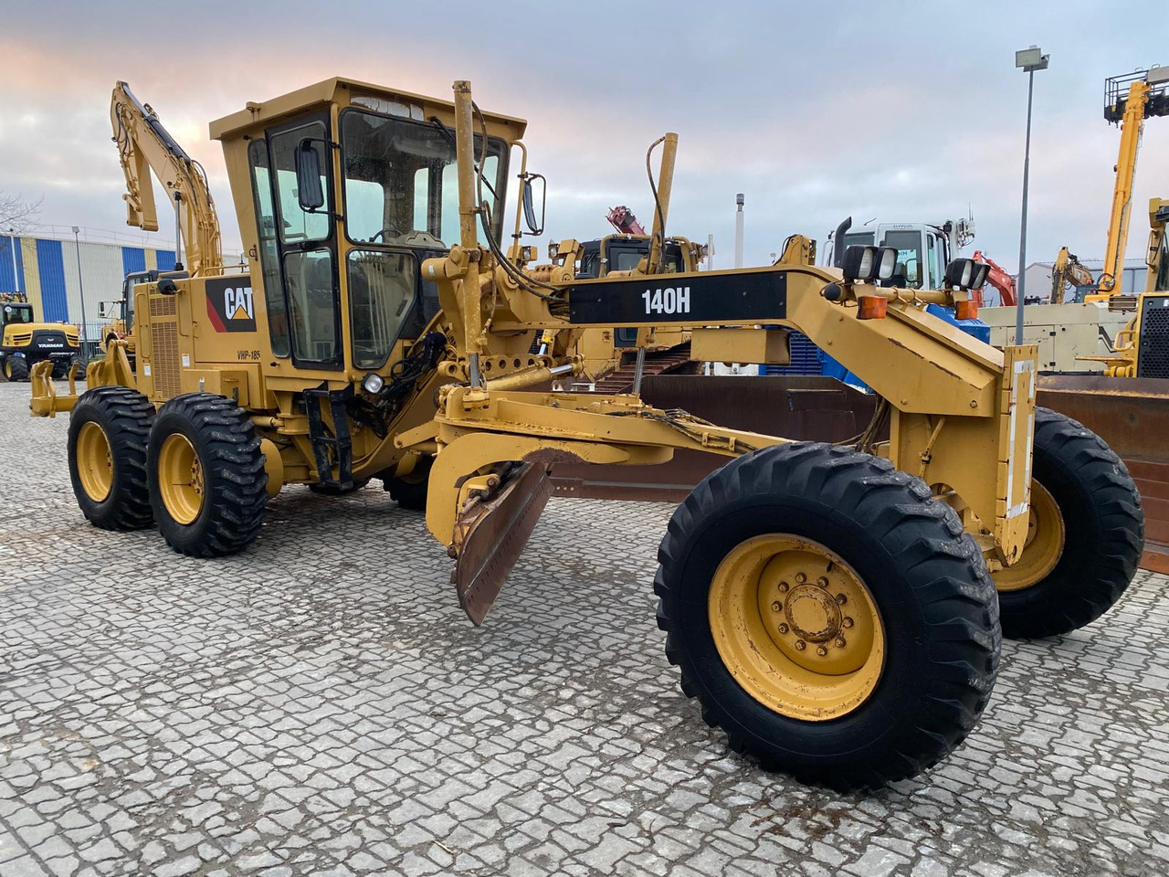 Caterpillar 140 H - Greder: slika 4 Caterpillar 140 H - Greder: slika 4