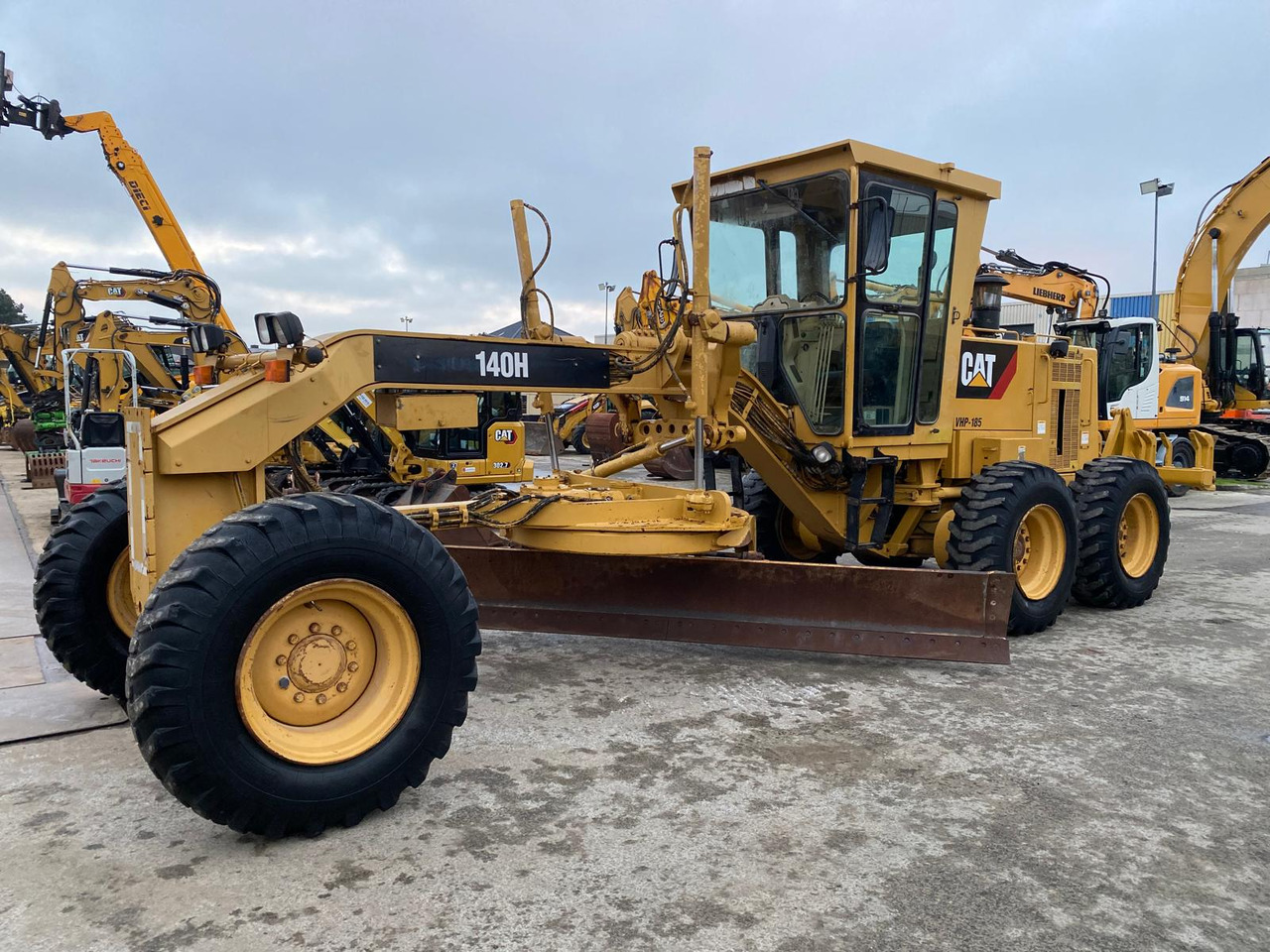 Caterpillar 140 H - Greder: slika 2 Caterpillar 140 H - Greder: slika 2