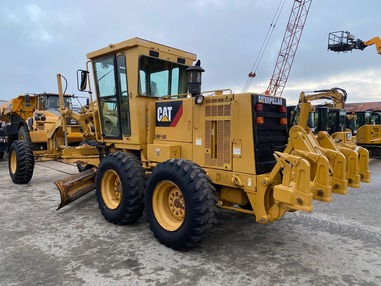 Caterpillar 140 H - Greder: slika 1 Caterpillar 140 H - Greder: slika 1