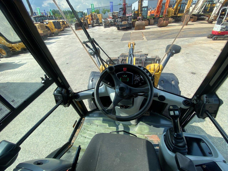 Caterpillar 908 H2 NVT - Nakladalec: slika 4 Caterpillar 908 H2 NVT - Nakladalec: slika 4