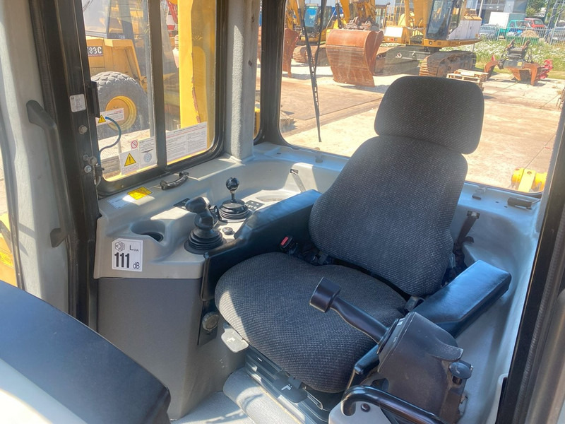 Caterpillar D6T XW NVT - Buldožer: slika 4 Caterpillar D6T XW NVT - Buldožer: slika 4