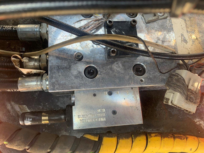 INDEXATOR R8 - Tiltrotator: slika 5 INDEXATOR R8 - Tiltrotator: slika 5