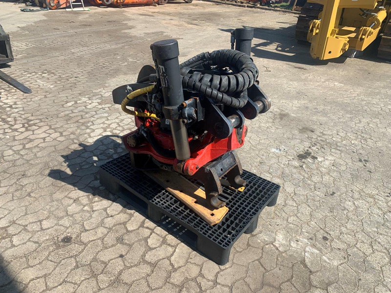INDEXATOR R8 - Tiltrotator: slika 2 INDEXATOR R8 - Tiltrotator: slika 2