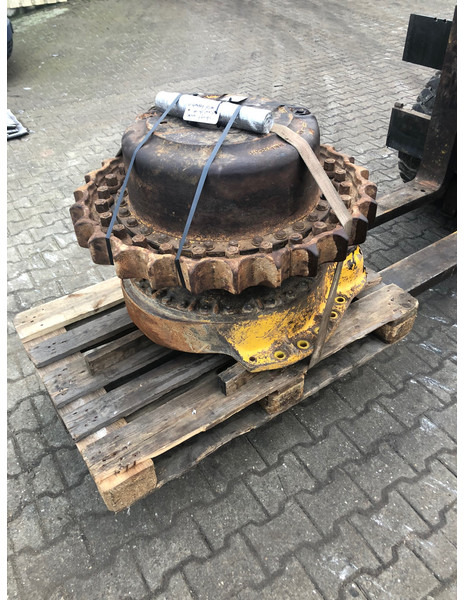 Komatsu D65-15 Final Drive OEM 14X2700310 - Bočni reduktor: slika 1 Komatsu D65-15 Final Drive OEM 14X2700310 - Bočni reduktor: slika 1