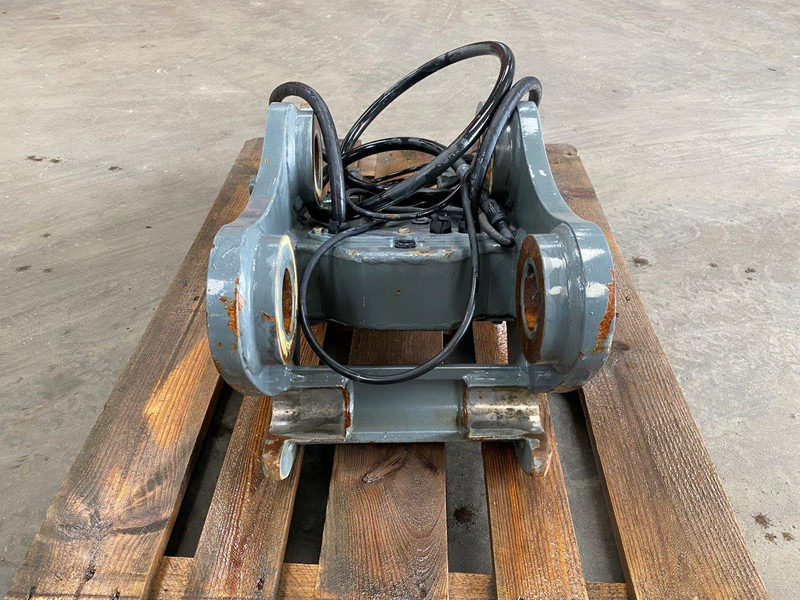 Liebherr SW33 - Hitra spojka: slika 2 Liebherr SW33 - Hitra spojka: slika 2