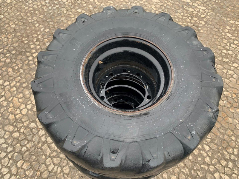 Michelin XF - Guma: slika 5 Michelin XF - Guma: slika 5