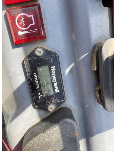 Takeuchi TB210R NVT - Mini bager: slika 4 Takeuchi TB210R NVT - Mini bager: slika 4