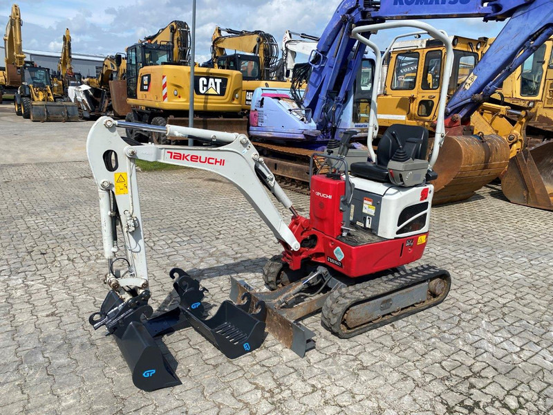 Takeuchi TB210R NVT - Mini bager: slika 2 Takeuchi TB210R NVT - Mini bager: slika 2