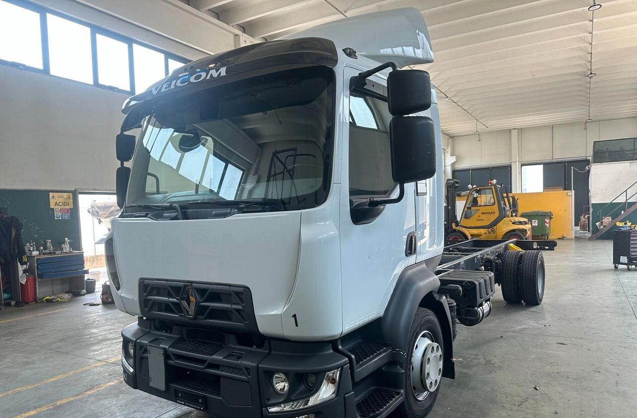 RENAULT MIDLIM D13.250 AUTOTELAIO CABINA LETTO EUR - Tovornjak-šasija: slika 3 RENAULT MIDLIM D13.250 AUTOTELAIO CABINA LETTO EUR - Tovornjak-šasija: slika 3