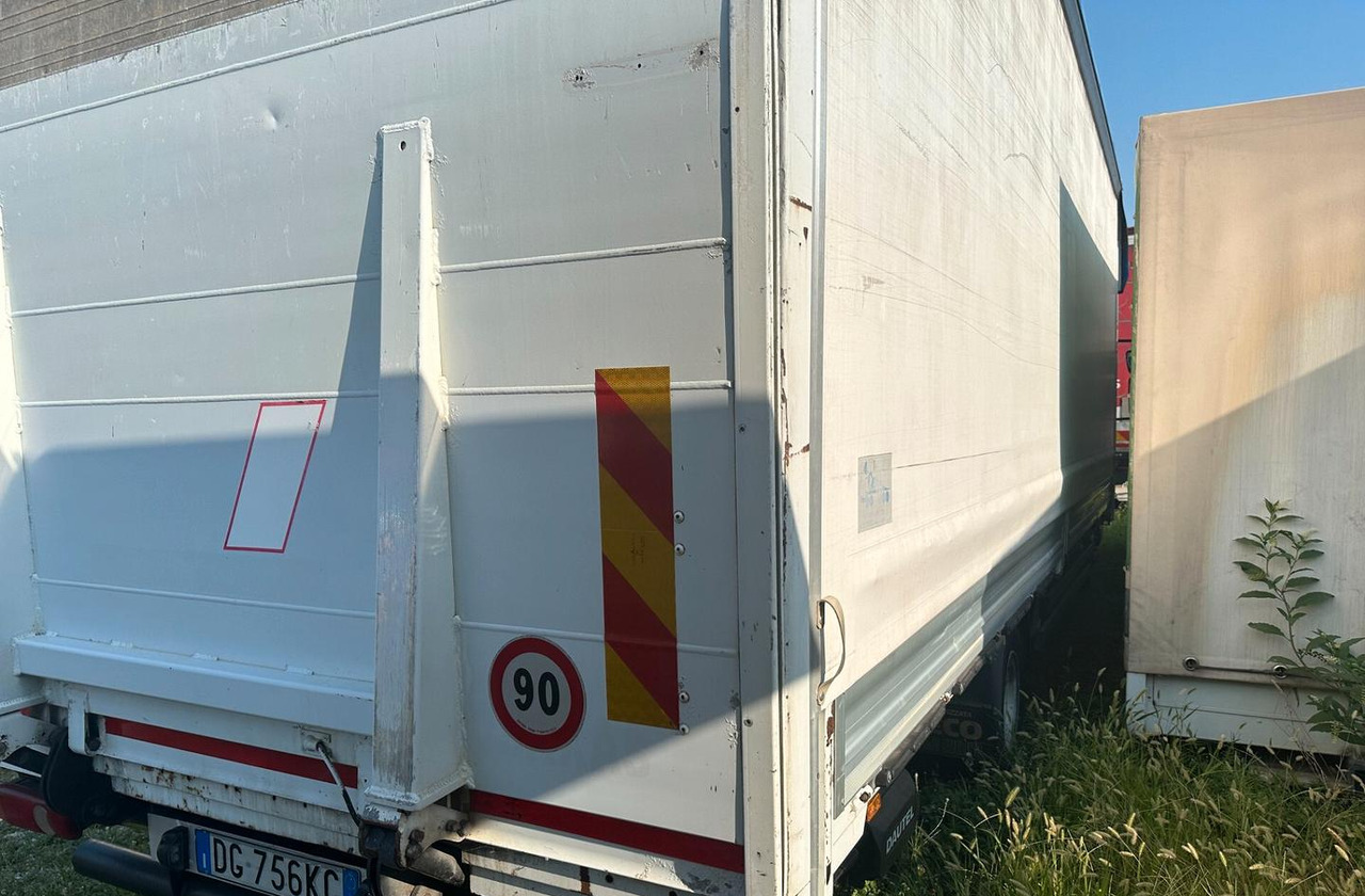 Renault MIDLUM 215.10 - Tovornjak s ponjavo: slika 4 Renault MIDLUM 215.10 - Tovornjak s ponjavo: slika 4