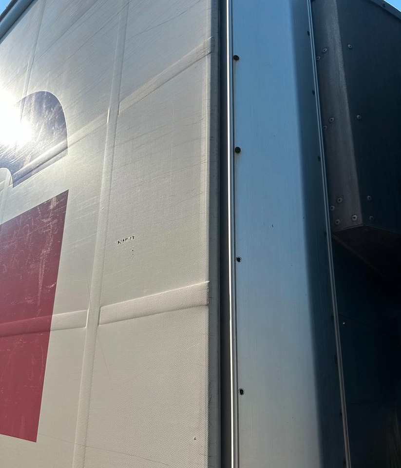 Schmitz Cargobull SANH SCB S3T - Polprikolica s ponjavo: slika 4 Schmitz Cargobull SANH SCB S3T - Polprikolica s ponjavo: slika 4