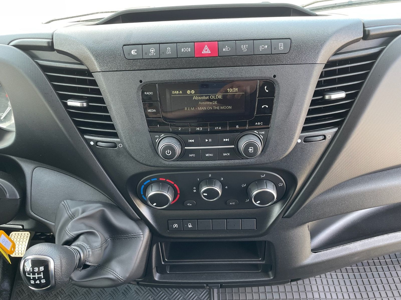 Furgon Iveco Daily 35S16 L4H2 Kastenwagen/GARANTIE/4680mm/AC: slika 13