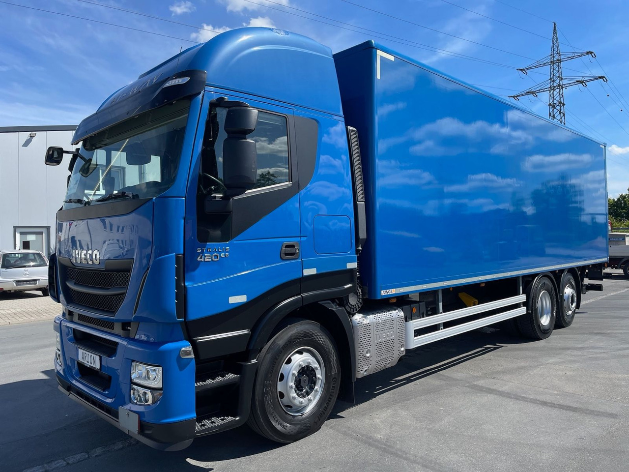 Iveco Stralis 420 Koffer/Thermoisoliert/LBW/NLA/AC/EU6 - Tovornjak zabojnik: slika 3 Iveco Stralis 420 Koffer/Thermoisoliert/LBW/NLA/AC/EU6 - Tovornjak zabojnik: slika 3