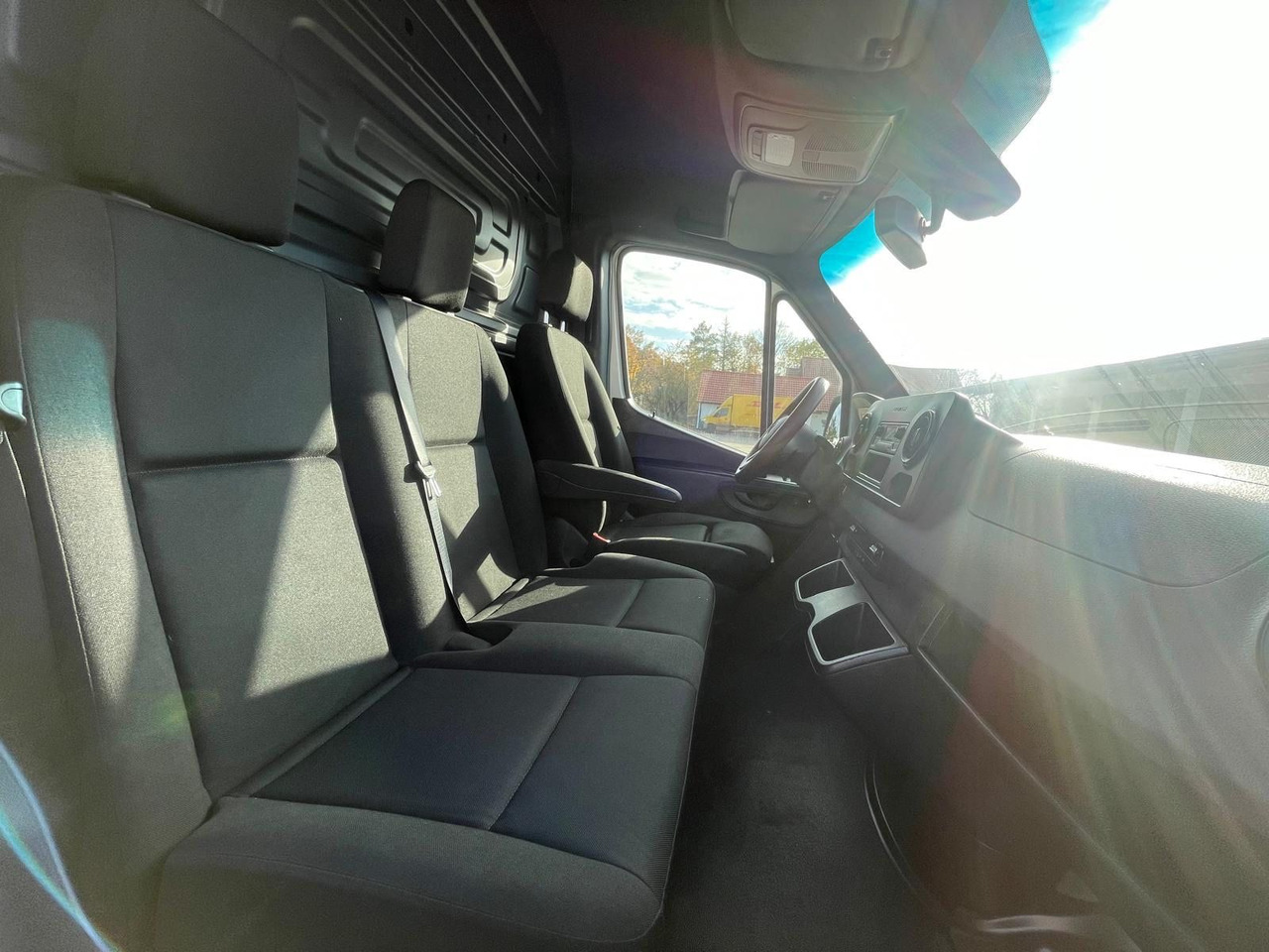 Furgon, Električno dostavno vozilo Mercedes-Benz eSprinter L2H2 Kastenwagen/47KW/AC/Kamera: slika 17 Furgon, Električno dostavno vozilo Mercedes-Benz eSprinter L2H2 Kastenwagen/47KW/AC/Kamera: slika 17