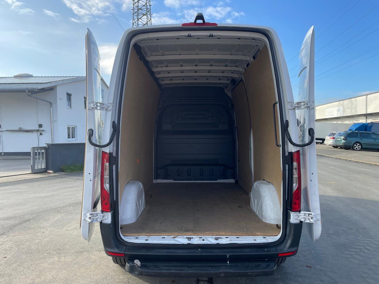 Furgon, Električno dostavno vozilo Mercedes-Benz eSprinter L2H2 Kastenwagen/47KW/AC/Kamera: slika 11 Furgon, Električno dostavno vozilo Mercedes-Benz eSprinter L2H2 Kastenwagen/47KW/AC/Kamera: slika 11