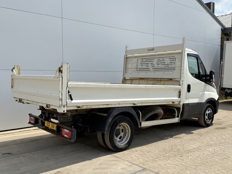 Iveco Daily 35C12 2.3 Kipper Dubbellucht Trekhaak Airco Cruise Control Lucht Geveerde Stoel - Dostavno vozilo prekucnik: slika 4 Iveco Daily 35C12 2.3 Kipper Dubbellucht Trekhaak Airco Cruise Control Lucht Geveerde Stoel - Dostavno vozilo prekucnik: slika 4