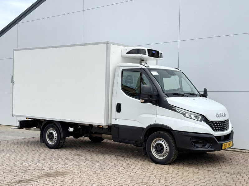 Iveco Daily 35S14 2.3 Automaat Koel/vrieswagen Kühlkoffer Carrier-20°C Climate Control Cruise Control Camera - Hladilno vozilo: slika 4 Iveco Daily 35S14 2.3 Automaat Koel/vrieswagen Kühlkoffer Carrier-20°C Climate Control Cruise Control Camera - Hladilno vozilo: slika 4
