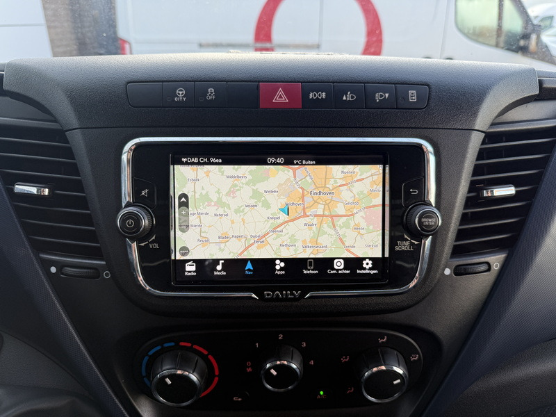 Dostavno vozilo s kesonom Iveco Daily 35S16 2.3 Automaat Open Laadbak Airco Adaptieve Cruise Control Standkachel 3.5t Trekhaak Navigatie Camera Pickup Pritische: slika 13 Dostavno vozilo s kesonom Iveco Daily 35S16 2.3 Automaat Open Laadbak Airco Adaptieve Cruise Control Standkachel 3.5t Trekhaak Navigatie Camera Pickup Pritische: slika 13