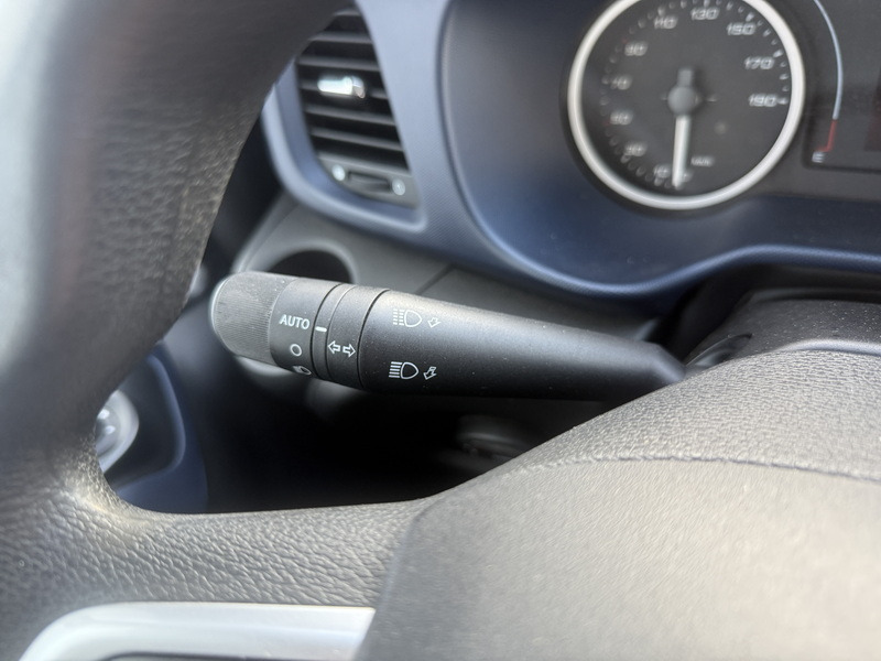 Dostavno vozilo s kesonom Iveco Daily 35S16 2.3 Automaat Open Laadbak Airco Adaptieve Cruise Control Standkachel 3.5t Trekhaak Navigatie Camera Pickup Pritische: slika 20 Dostavno vozilo s kesonom Iveco Daily 35S16 2.3 Automaat Open Laadbak Airco Adaptieve Cruise Control Standkachel 3.5t Trekhaak Navigatie Camera Pickup Pritische: slika 20