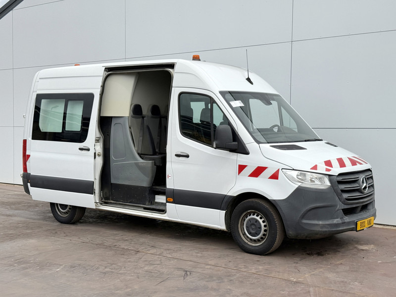 Mercedes-Benz Sprinter 314 2.2 CDI L2H2 7 Stoelen Climate Control Cruise Control Camera Trekhaak Lucht geveerde stoel - Furgon, Dostavno vozilo z dvojno kabino: slika 5 Mercedes-Benz Sprinter 314 2.2 CDI L2H2 7 Stoelen Climate Control Cruise Control Camera Trekhaak Lucht geveerde stoel - Furgon, Dostavno vozilo z dvojno kabino: slika 5