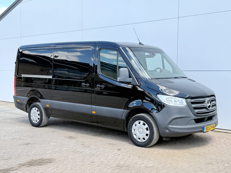 Mercedes-Benz Sprinter 316 CDI Automaat L2H1 Climate Control Cruise Control Camera Trekhaak 3.5 Ton Trekgewicht - Furgon: slika 4 Mercedes-Benz Sprinter 316 CDI Automaat L2H1 Climate Control Cruise Control Camera Trekhaak 3.5 Ton Trekgewicht - Furgon: slika 4