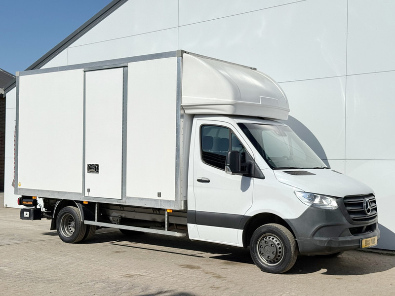 Mercedes-Benz Sprinter 514 2.2 CDI Dubbellucht Laadklep Airco Cruise Control Bakwagen Meubelbak Koffer - Dostavno vozilo z zabojnikom: slika 4 Mercedes-Benz Sprinter 514 2.2 CDI Dubbellucht Laadklep Airco Cruise Control Bakwagen Meubelbak Koffer - Dostavno vozilo z zabojnikom: slika 4