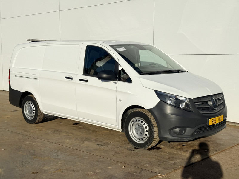 Mercedes-Benz Vito 114 2.1 CDI Automaat L2H1 Climate Control Cruise Control Camera Trekhaak Stoelverwarming - Mali kombi: slika 4 Mercedes-Benz Vito 114 2.1 CDI Automaat L2H1 Climate Control Cruise Control Camera Trekhaak Stoelverwarming - Mali kombi: slika 4