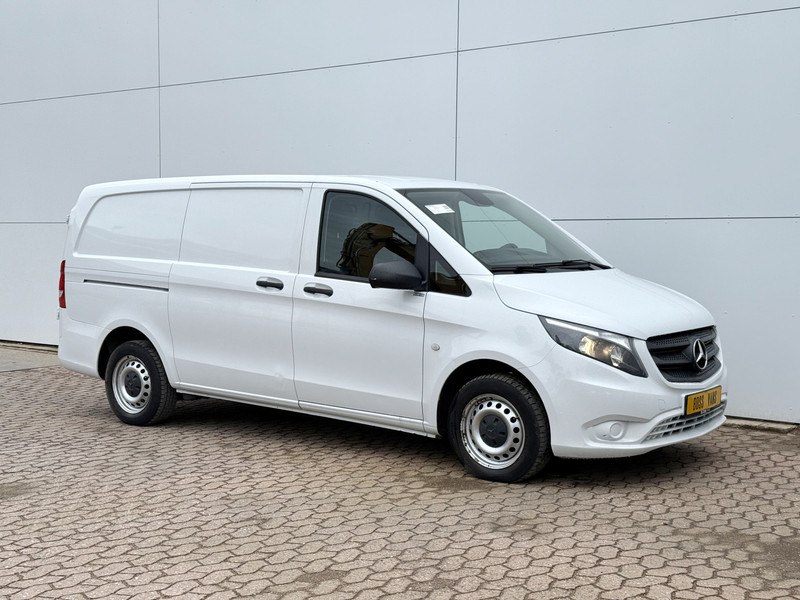 Mercedes-Benz Vito 114 2.1 CDI *Problem with 3rd gear* Automaat L2H1 Climate Control Standkachel Camera Trekhaak Navigatie - Mali kombi: slika 4 Mercedes-Benz Vito 114 2.1 CDI *Problem with 3rd gear* Automaat L2H1 Climate Control Standkachel Camera Trekhaak Navigatie - Mali kombi: slika 4