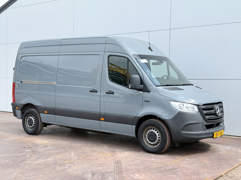 Mercedes-Benz eSprinter 312 L2H2 Elektrisch 41kWh 135km WLTP Climate Control Camera Stoelverwarming - Furgon, Električno dostavno vozilo: slika 4 Mercedes-Benz eSprinter 312 L2H2 Elektrisch 41kWh 135km WLTP Climate Control Camera Stoelverwarming - Furgon, Električno dostavno vozilo: slika 4