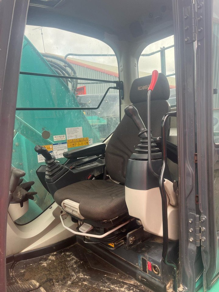 Bager goseničar Kobelco SK230SRLC-5E: slika 19