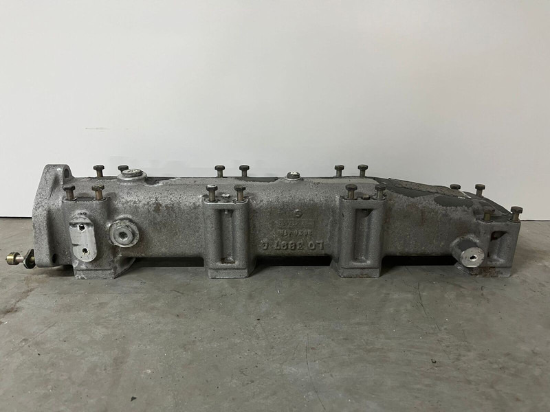 Liebherr A974 / P974 / R942 / R944 / R954 / R964 / R974 / R974B - A 974 / P 974 / R 942 / R 944 / R 954 / R 964 / R 974 / R 974B - Cev za dovod zraka: slika 3 Liebherr A974 / P974 / R942 / R944 / R954 / R964 / R974 / R974B - A 974 / P 974 / R 942 / R 944 / R 954 / R 964 / R 974 / R 974B - Cev za dovod zraka: slika 3