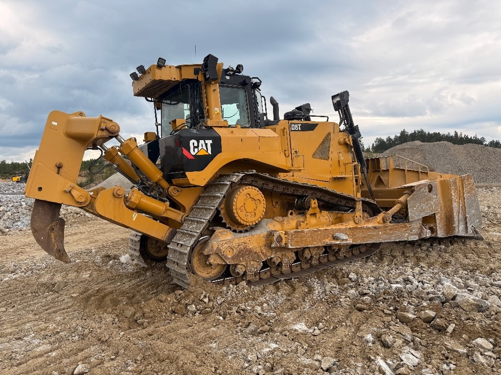 CAT D 8 T  - Buldožer: slika 2 CAT D 8 T  - Buldožer: slika 2