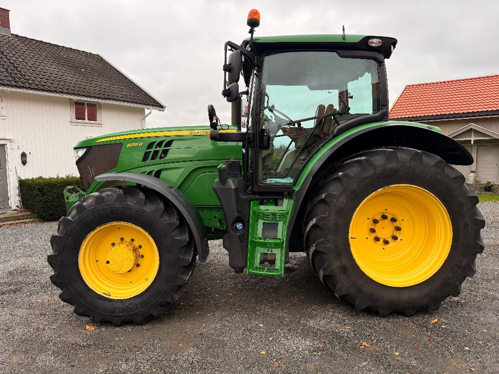 John Deere 6155 R - Traktor: slika 1 John Deere 6155 R - Traktor: slika 1
