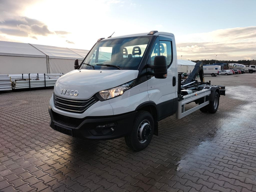 Iveco 70C18H Abrollkipper HYVA HKS-5 - Dostavno vozilo, Kotalni prekucni tovornjak: slika 2 Iveco 70C18H Abrollkipper HYVA HKS-5 - Dostavno vozilo, Kotalni prekucni tovornjak: slika 2