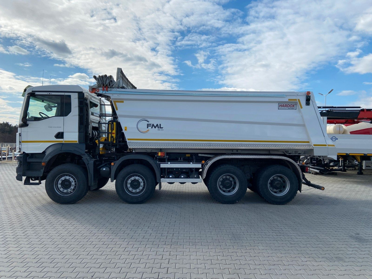 MAN TGS 41.400 8x4 EURO2 AUTOMAT TIPPER CR. SYSTEM - Tovornjak prekucnik: slika 3 MAN TGS 41.400 8x4 EURO2 AUTOMAT TIPPER CR. SYSTEM - Tovornjak prekucnik: slika 3