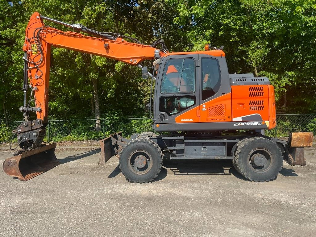 Doosan DX 165 W-5 - Bager na kolesih: slika 2 Doosan DX 165 W-5 - Bager na kolesih: slika 2
