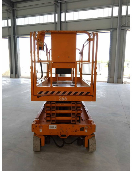 Genie GS 2646 - Škarjasta dvižna ploščad: slika 2 Genie GS 2646 - Škarjasta dvižna ploščad: slika 2