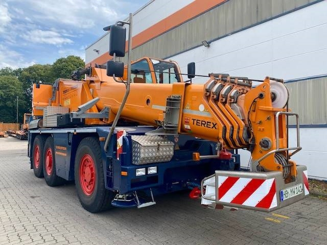 Terex Demag AC 40-1 - Avtodvigalo za vse namene: slika 1 Terex Demag AC 40-1 - Avtodvigalo za vse namene: slika 1