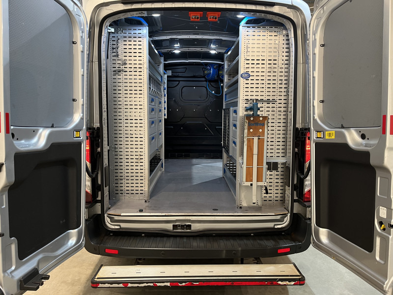 Ford Transit 350 2.0 TDCI L2H2 Trend 130 PK RWD Servicebus / Sortimo Inrichting / Euro 6 / Airco / Cruise Control / Camera / 3-Zits - Furgon: slika 5 Ford Transit 350 2.0 TDCI L2H2 Trend 130 PK RWD Servicebus / Sortimo Inrichting / Euro 6 / Airco / Cruise Control / Camera / 3-Zits - Furgon: slika 5