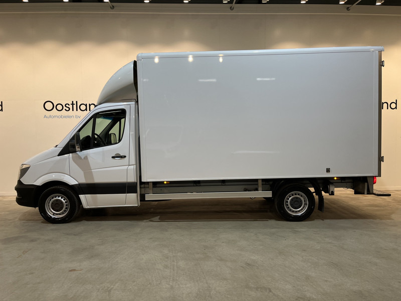 Mercedes-Benz Sprinter 314 CDI RWD Automaat Bakwagen / Meubelbak / Euro 6 / Airco / Cruise Control / Camera / 3-Zits / BPM VRIJ !! - Dostavno vozilo z zabojnikom: slika 4 Mercedes-Benz Sprinter 314 CDI RWD Automaat Bakwagen / Meubelbak / Euro 6 / Airco / Cruise Control / Camera / 3-Zits / BPM VRIJ !! - Dostavno vozilo z zabojnikom: slika 4
