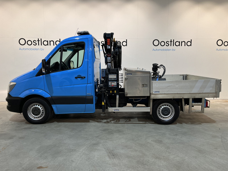 Mercedes-Benz Sprinter 316 CDI RWD Open Laadbak / Hiab XS 033 D-2 Kraan PTO / Euro 6 / Knijpbak / Airco / Trekhaak / Cruise Control / 3-Zits - Dostavno vozilo s kesonom: slika 4 Mercedes-Benz Sprinter 316 CDI RWD Open Laadbak / Hiab XS 033 D-2 Kraan PTO / Euro 6 / Knijpbak / Airco / Trekhaak / Cruise Control / 3-Zits - Dostavno vozilo s kesonom: slika 4