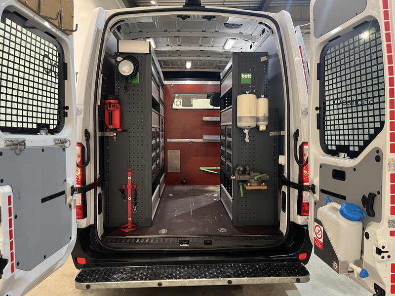 Opel Movano 2.3 CDTI BiTurbo L1H2 170 PK Automaat Servicebus / Bott Inrichting / Euro 6 / 220V. / Airco / Cruise Control / Camera / - Furgon: slika 3 Opel Movano 2.3 CDTI BiTurbo L1H2 170 PK Automaat Servicebus / Bott Inrichting / Euro 6 / 220V. / Airco / Cruise Control / Camera / - Furgon: slika 3