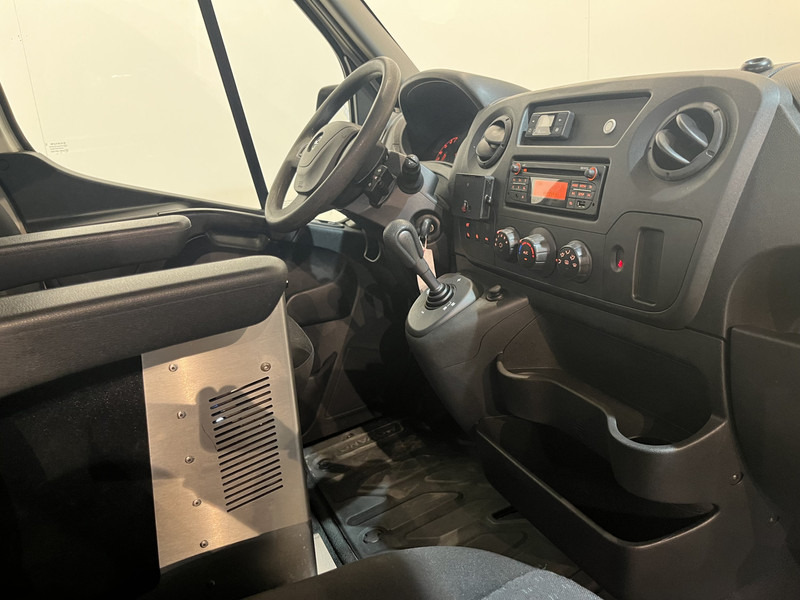 Opel Movano 2.3 CDTI BiTurbo L1H2 170 PK Automaat Servicebus / Bott Inrichting / Euro 6 / 220V. / Airco / Cruise Control / Camera / - Furgon: slika 4 Opel Movano 2.3 CDTI BiTurbo L1H2 170 PK Automaat Servicebus / Bott Inrichting / Euro 6 / 220V. / Airco / Cruise Control / Camera / - Furgon: slika 4