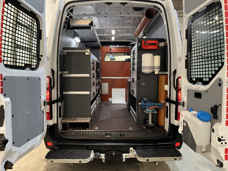 Opel Movano 2.3 CDTI BiTurbo L2H2 170 PK Automaat Servicebus / Bott Inrichting / Euro 6 / 220V. / Airco / Cruise Control / Camera / Trekhaak / - Furgon: slika 4 Opel Movano 2.3 CDTI BiTurbo L2H2 170 PK Automaat Servicebus / Bott Inrichting / Euro 6 / 220V. / Airco / Cruise Control / Camera / Trekhaak / - Furgon: slika 4